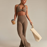 Essential Flared Leggings | Caribou