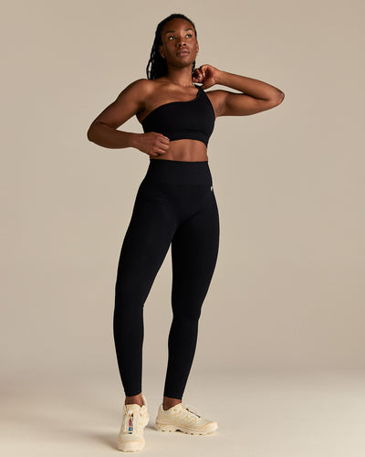 Power Seamless One Shoulder Bra | Black