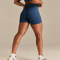 Power Seamless Scrunch Shorts | Blueberry