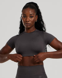 Motion Seamless Short Sleeve Crop Top | Graphite