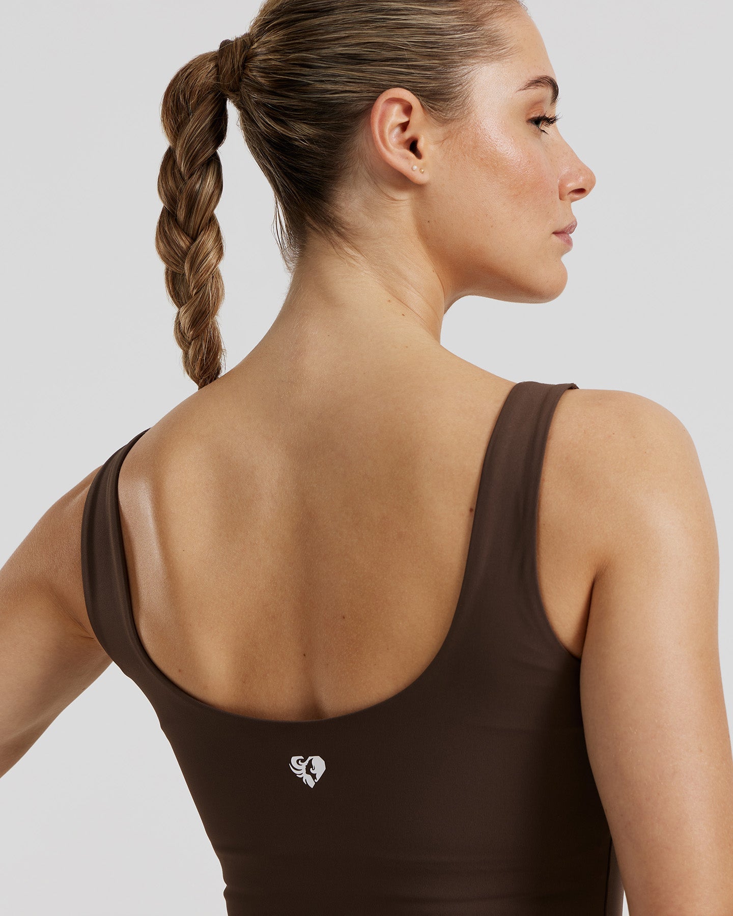 Essential Built-In Bra Scoop Back Tank | Cocoa