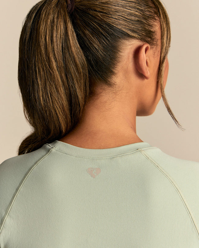 Power Short Sleeve Top | Calming Green (2/6)