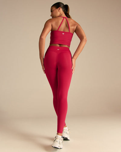 Essential Built-In Bra Crop Tank Top | Strawberry Kiss