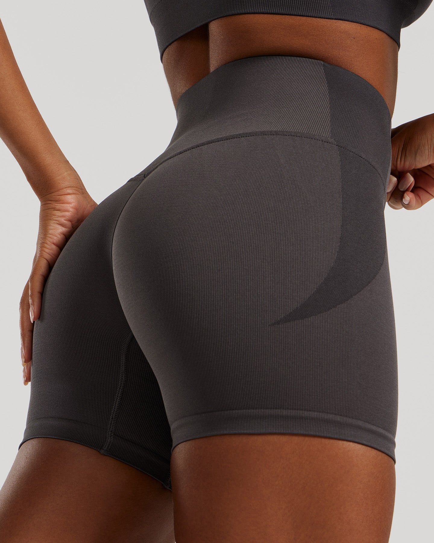 Motion Seamless Shorts | Graphite