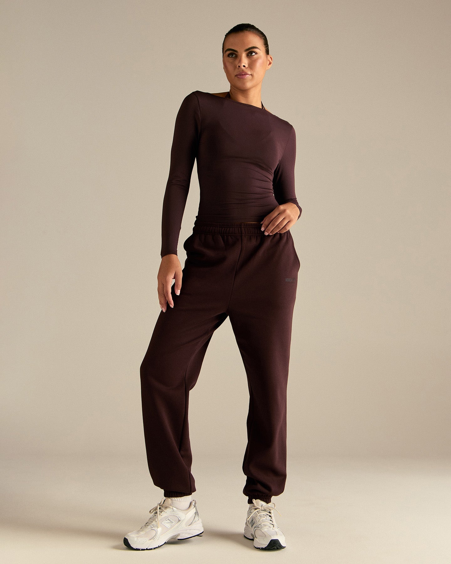 Smooth Contour Long Sleeve Reversible T-Shirt | Cafe Noir