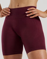 Define 2.0 Seamless Scrunch 6" Shorts | Dark Cherry