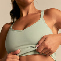 Power Built-In Bra Tank | Calming Green (4/6)