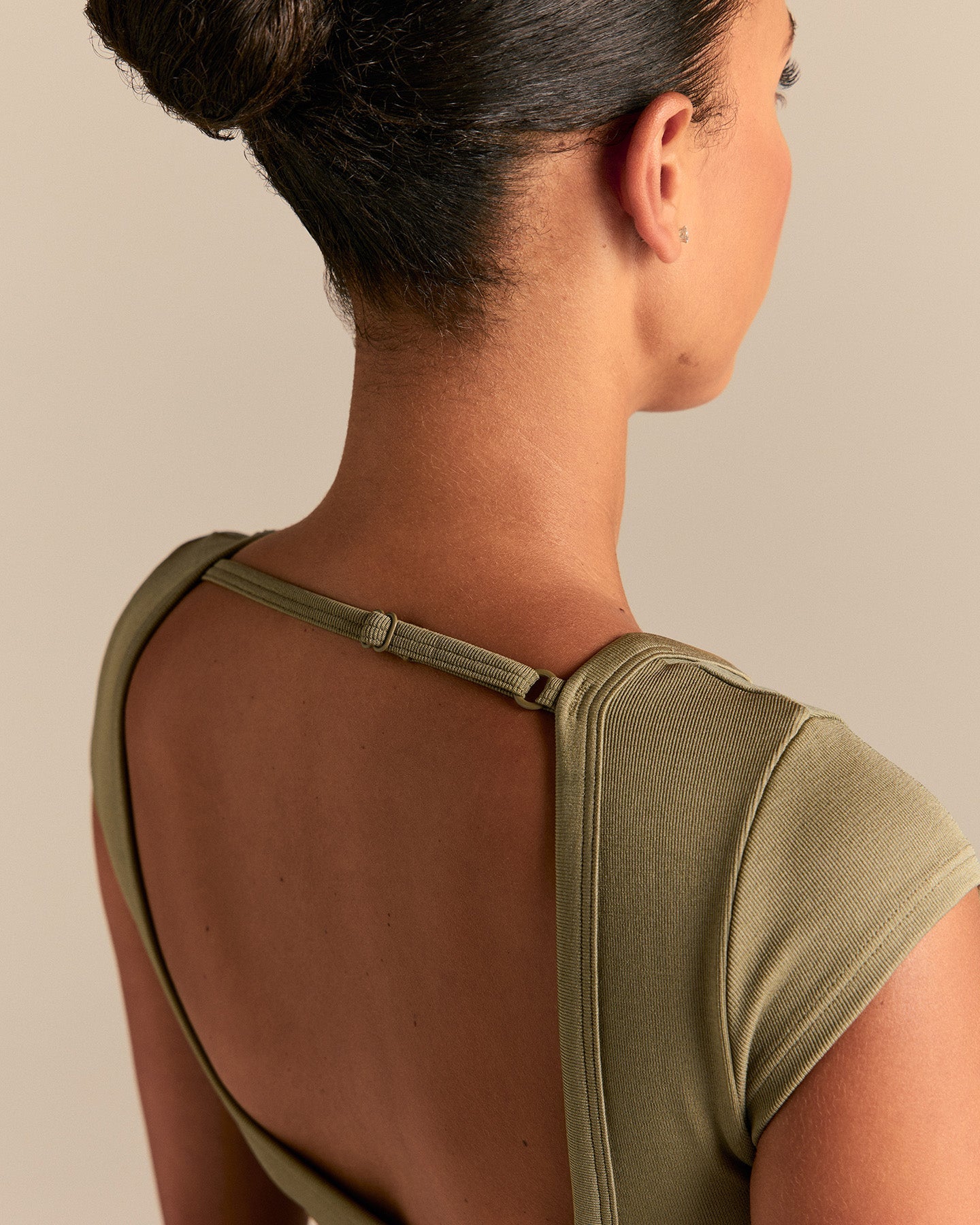 Motion Seamless Open Back Short Sleeve Crop Top | Willow