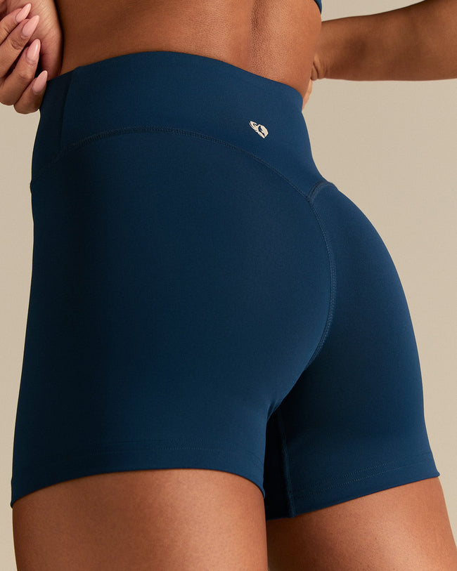Essential Shorts | True Navy