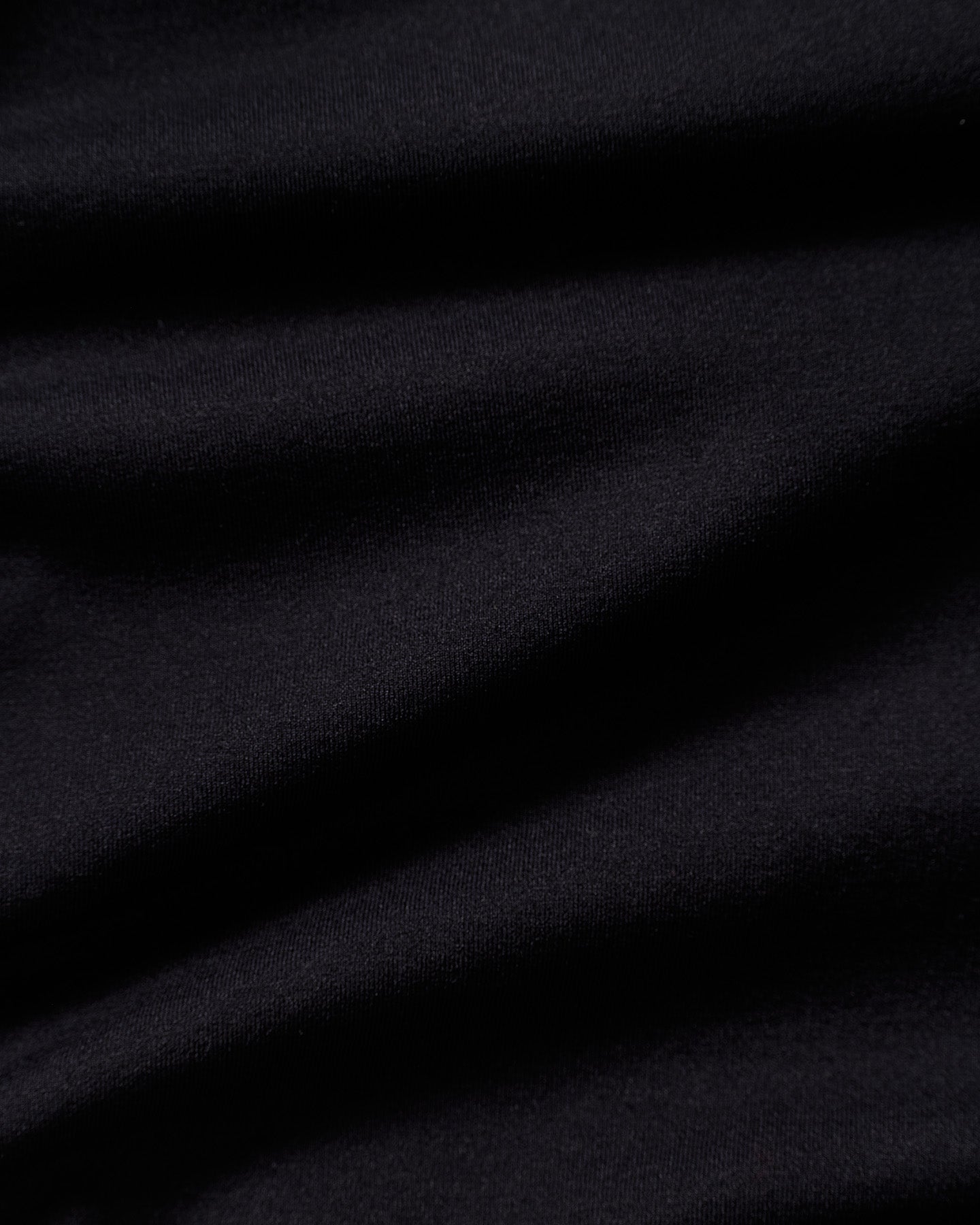 Define 2.0 Seamless Scrunch V-Neck Bra | Black