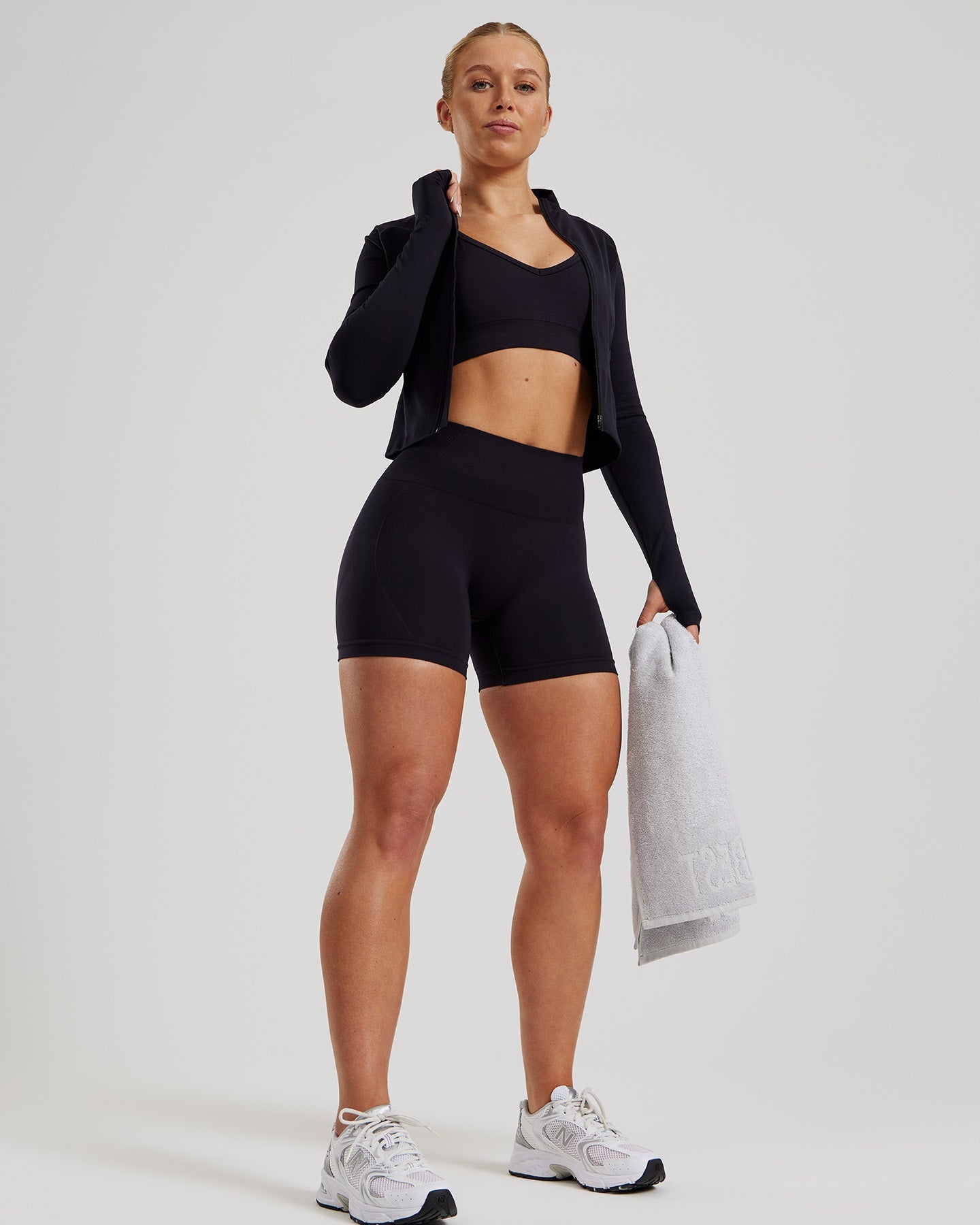 Define 2.0 Seamless Full Zip Midi Jacket | Black