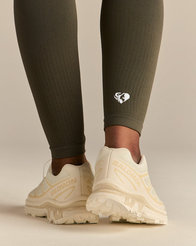 Power Seamless Scrunch Leggings | Dark Olive