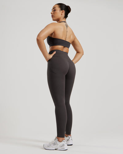 Motion Seamless Halter Bra | Graphite