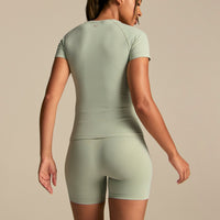 Power Short Sleeve Top | Calming Green (6/6)