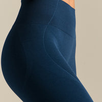 Define 2.0 Seamless Scrunch Leggings | True Navy