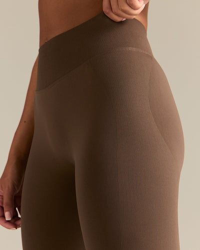 Emphasize Leggings | Milk Chocolate