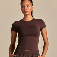 Smooth Contour Midi Short Sleeve T-Shirt | Cocoa Powder (1/6)