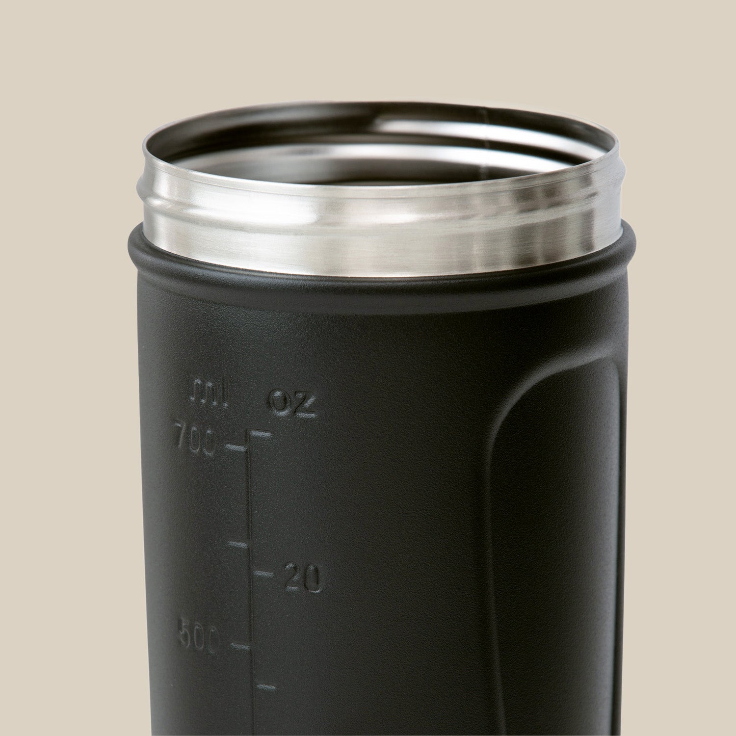 Large Metal Shaker | Black Onyx