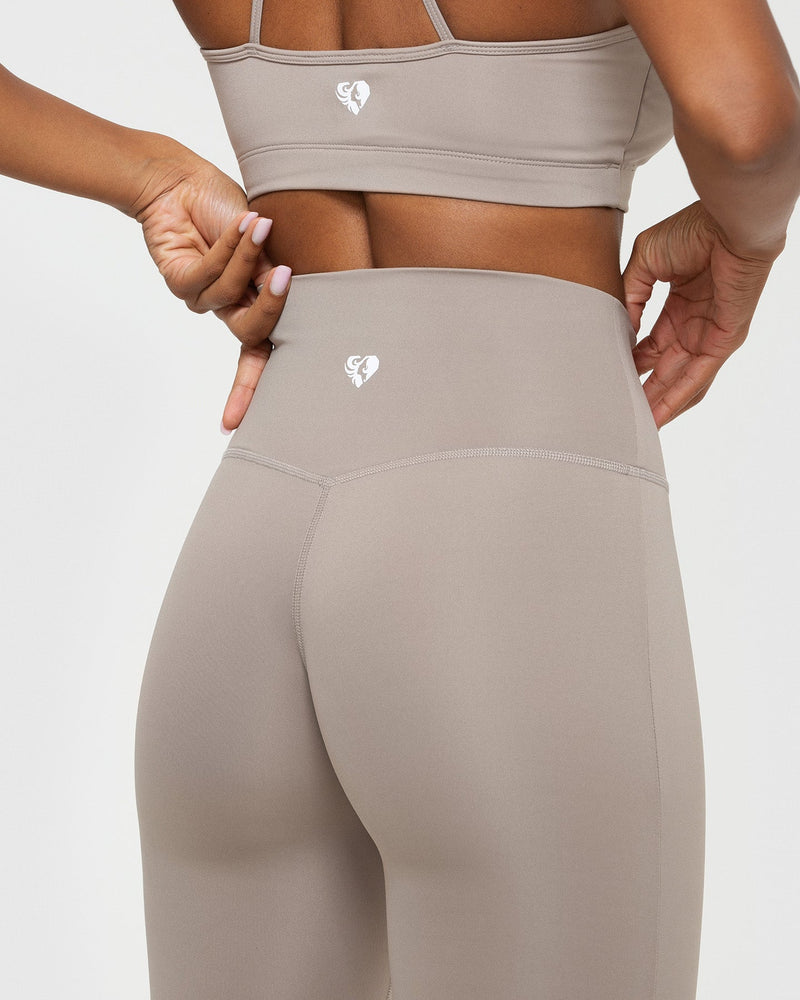 So much more flattering than leggings!'  shoppers are obsessed by the  leg-slimming and lengthening effects of these ultra soft flared yoga pants  reduced by 25%