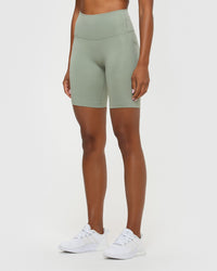 Essential Cycling Shorts with Pockets - Olive